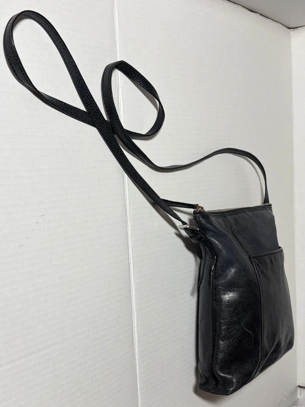 HOBO INTERNATIONAL Leather Crossbody Bag